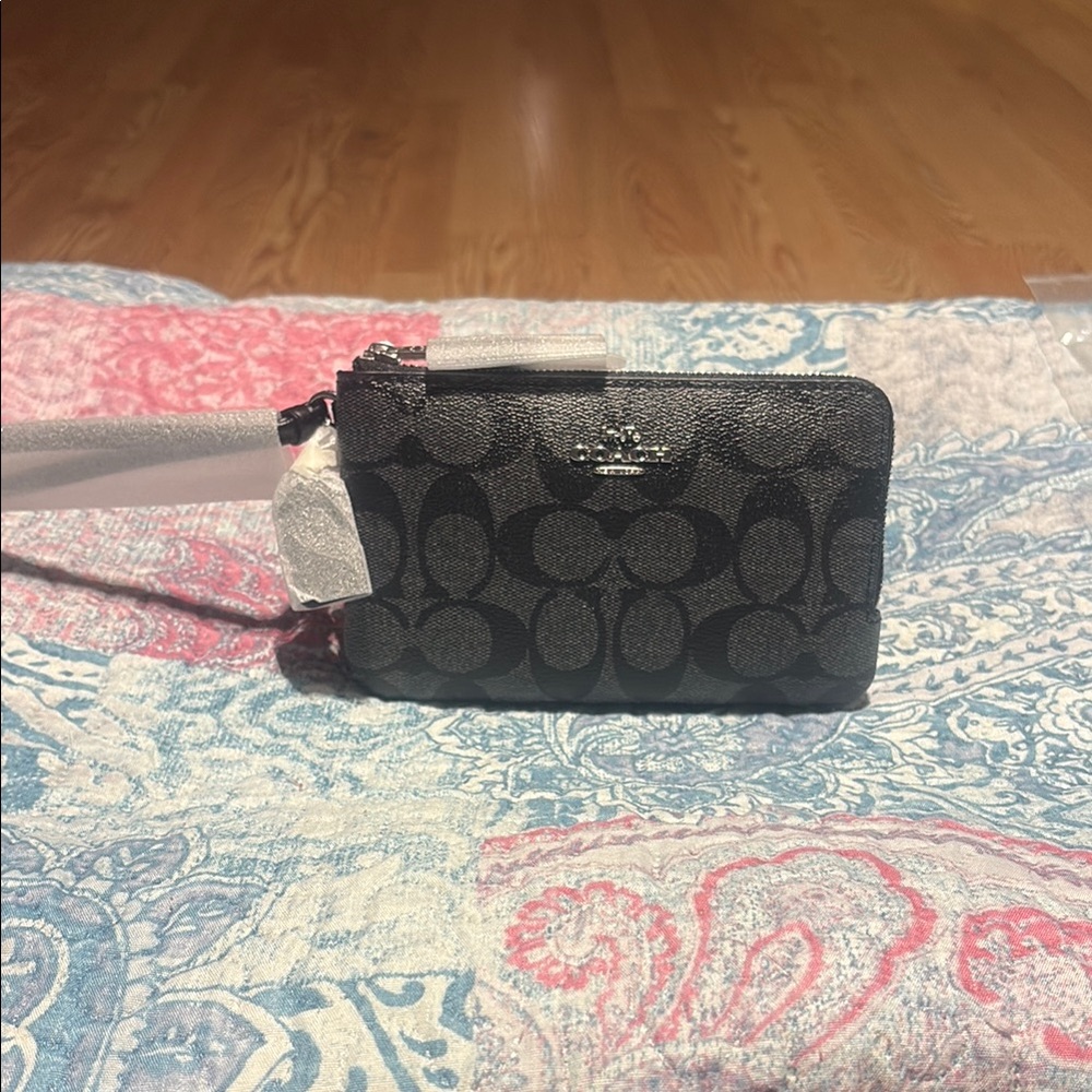 NWT Coach Black Signature Jacquard Zip Wristlet